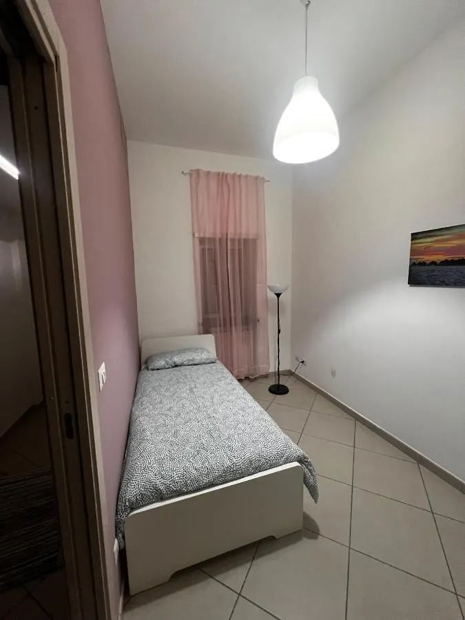 Apartament The Shaman'S House Very Close To The Metro Line 1 Neapol