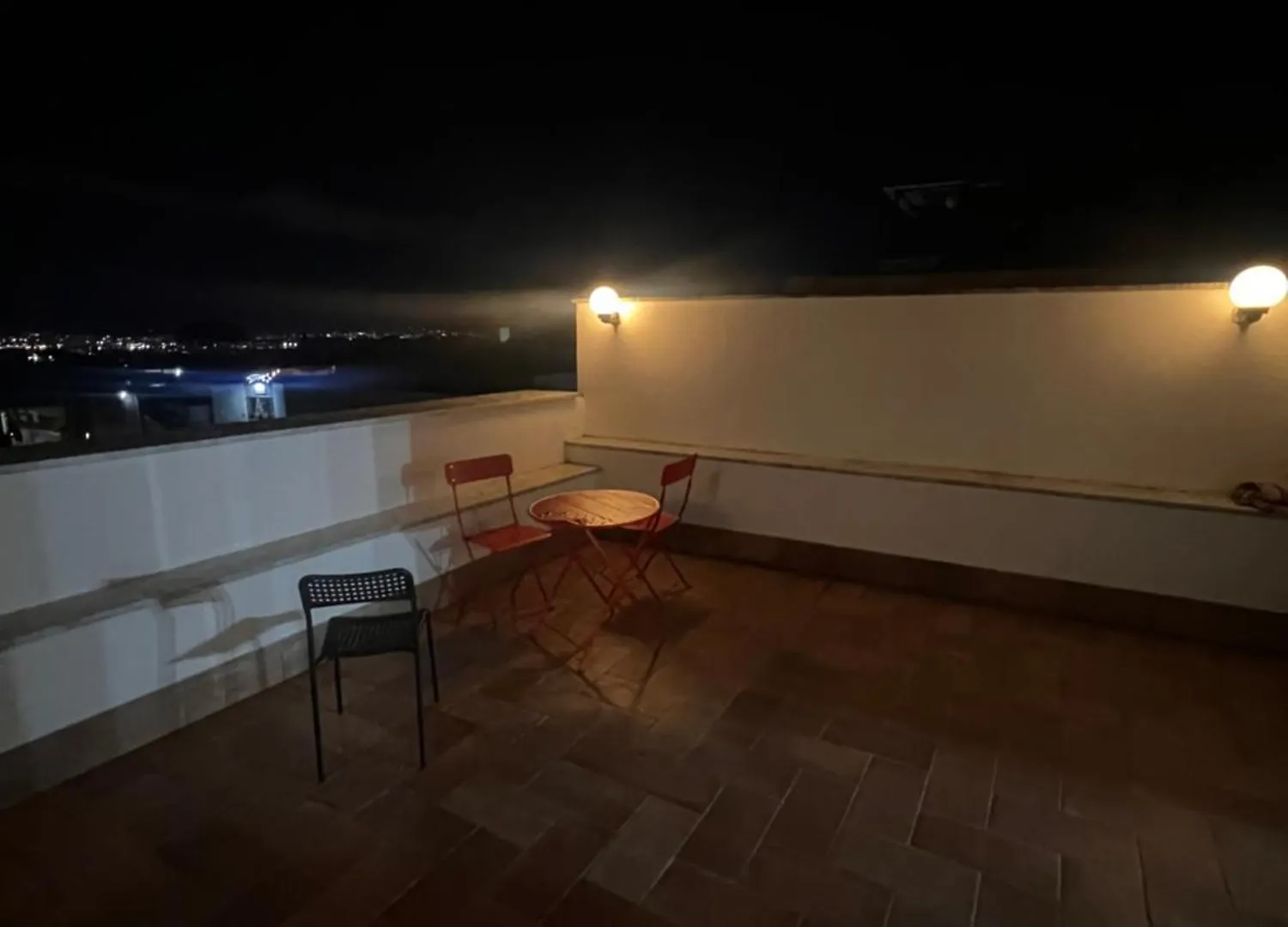 The Shaman'S House Very Close To The Metro Line 1 Apartment Naples
